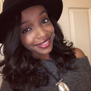 Meet your Posher, Karla